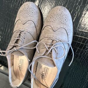 Cliff, White Mountain loafers